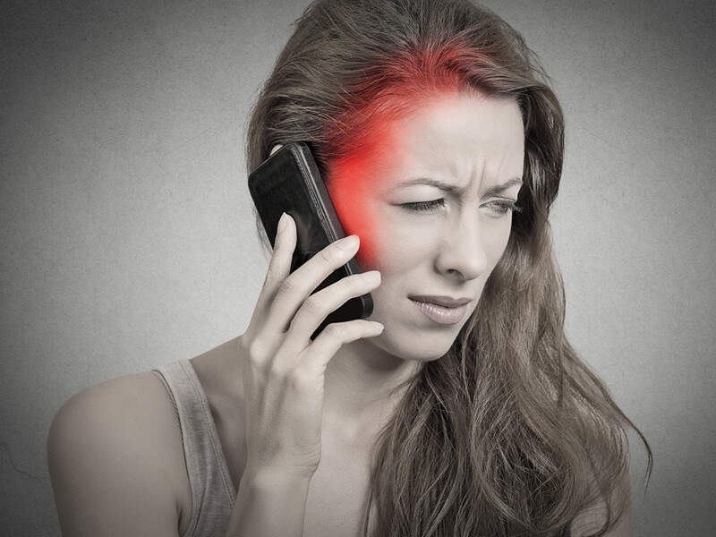 10 tác hại khôn lường khi dùng điện thoại thông minh quá nhiều