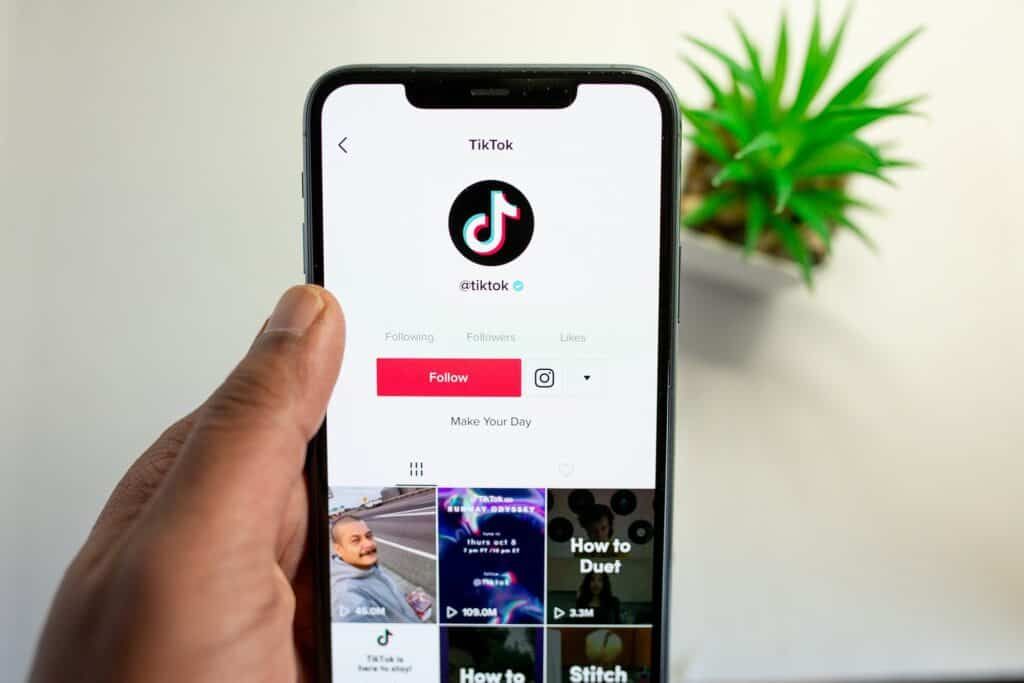 Cách đổi ảnh đại diện TikTok đơn giản cho avatar thu hút hơn