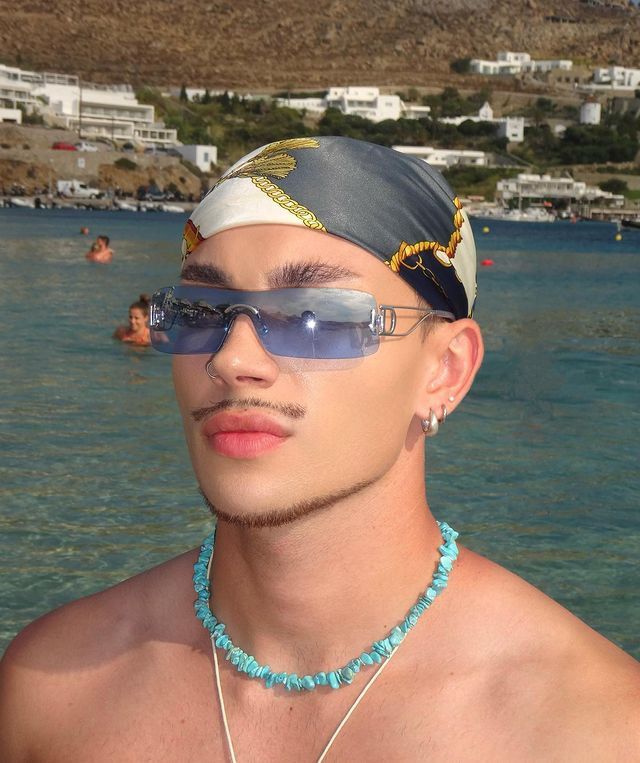 Cứ tự nhiên như đang không chụp ảnh