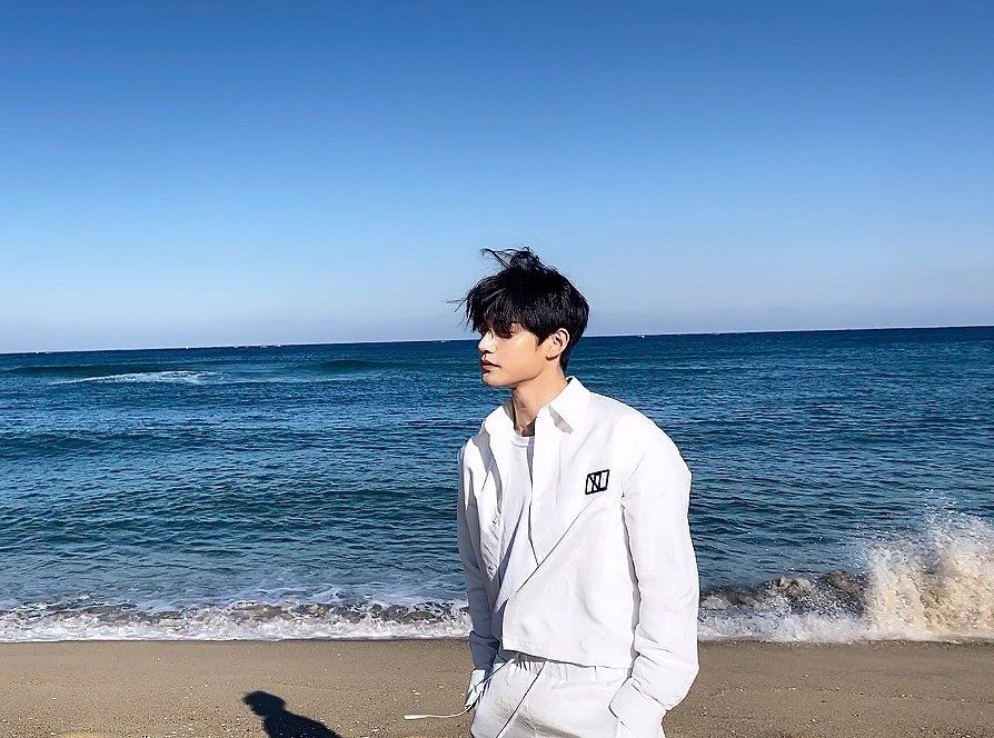 Chụp ảnh nghiêng, nắng phủ nửa mặt