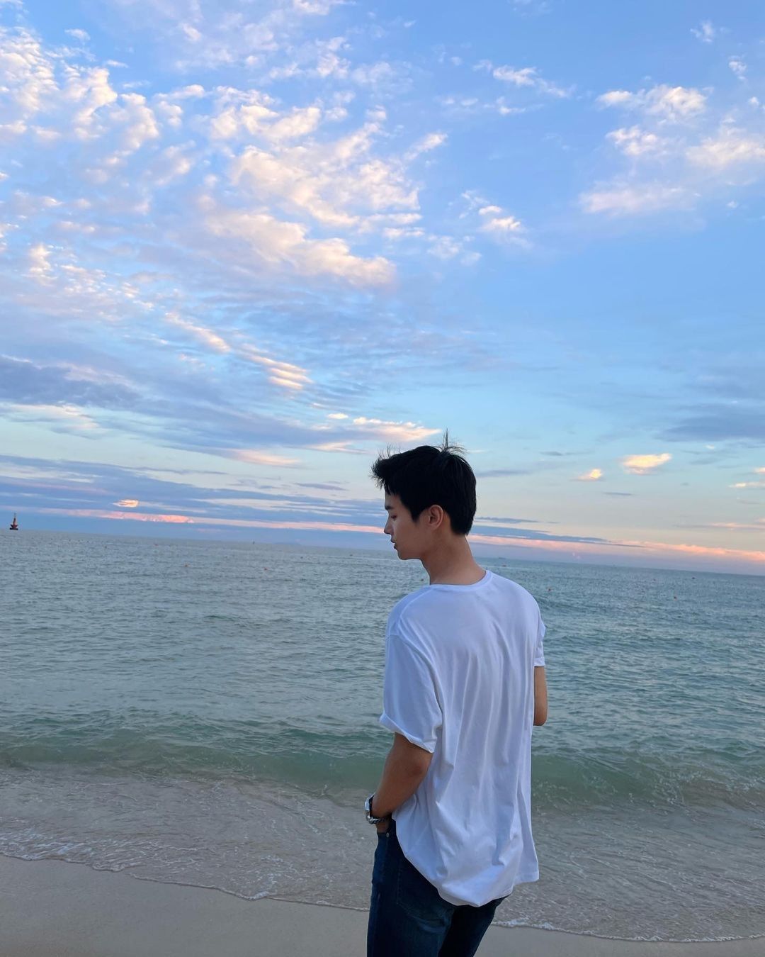 Chỉ cần ánh mắt, mọi thứ dịu lại