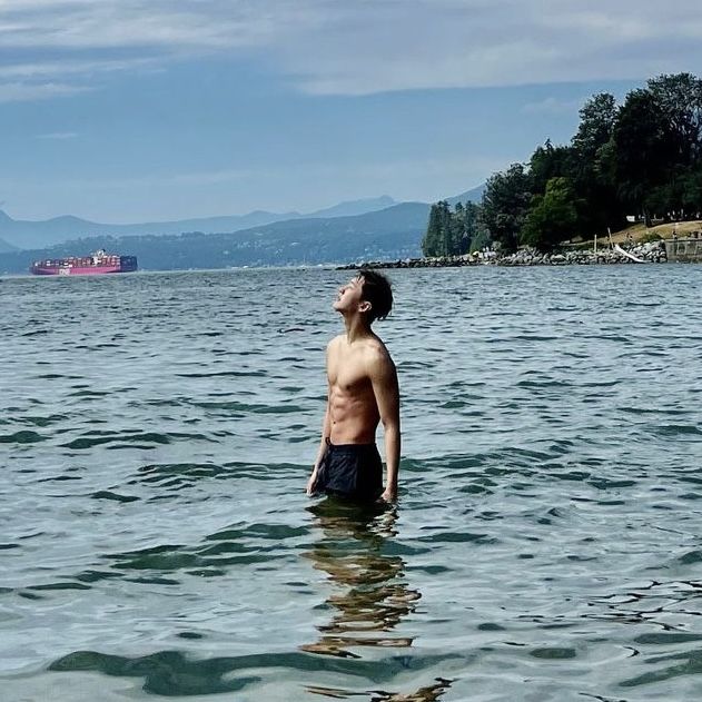 Biển không cần filter, người cũng vậy