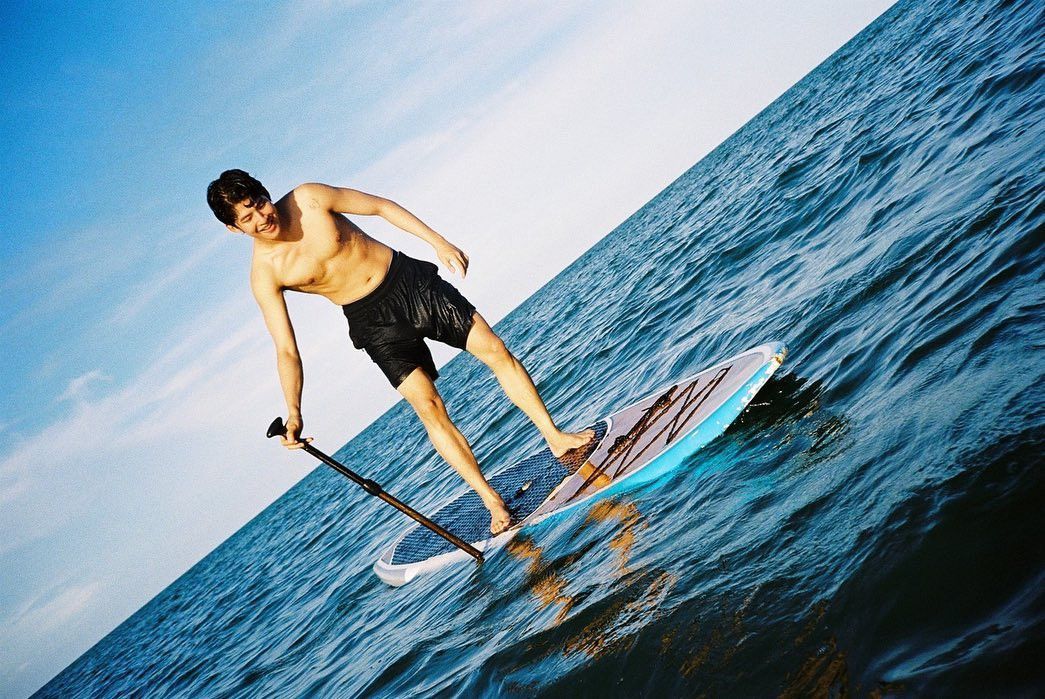 Giữ dáng trong từng cơn gió lớn