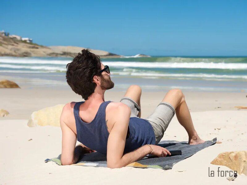 tạo dáng phơi nắng cho nam