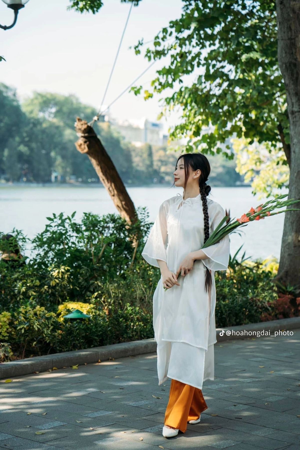 Nụ cười ấy là điều ngọt ngào nhất tôi từng biết