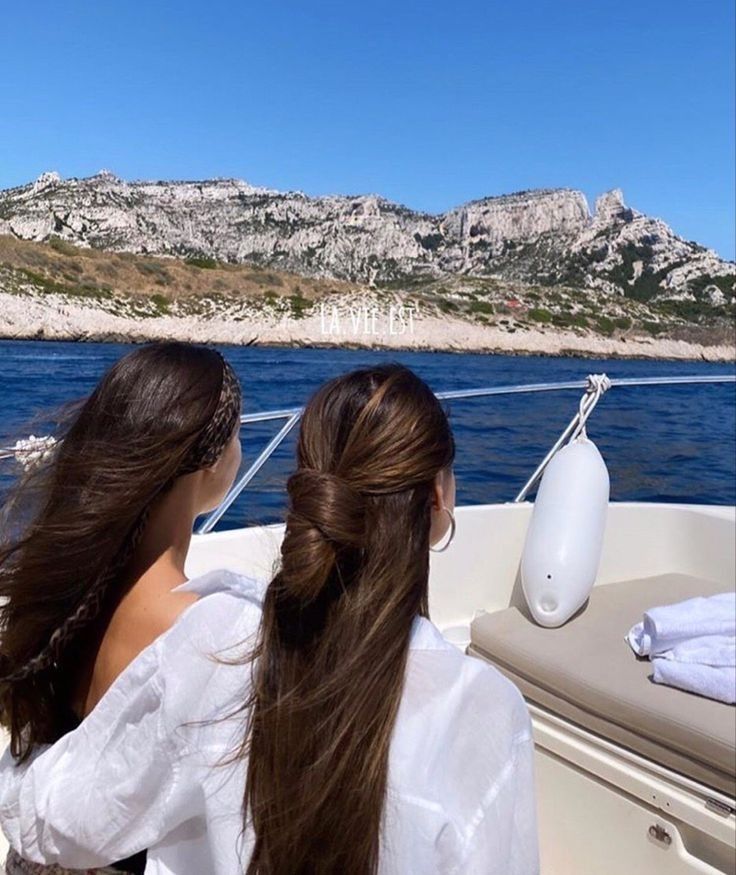 Biển không hỏi gì, chỉ lặng thinh cho bạn tạo dáng