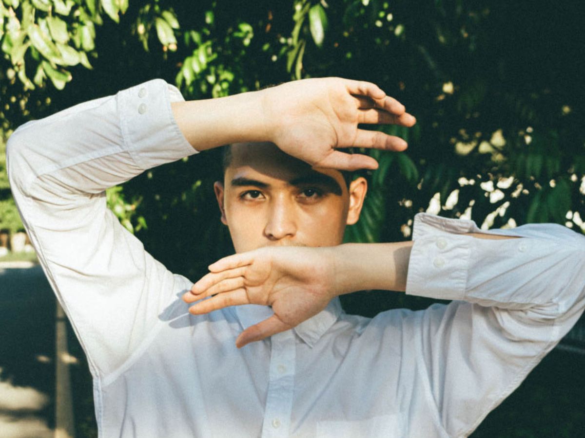 Trở thành chàng trai bí ẩn và ấm áp với bức ảnh che mặt