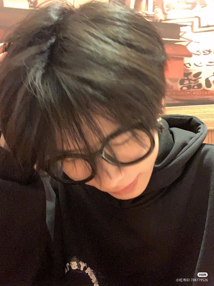 Ảnh trai 2k12 xuất hiện thường xuyên trong các chủ đề ảnh được yêu thích nhất