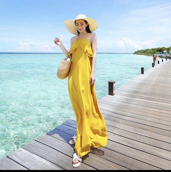 Đi biển mặc gì Gợi ý những lựa chọn không bao giờ lỗi mốt 11