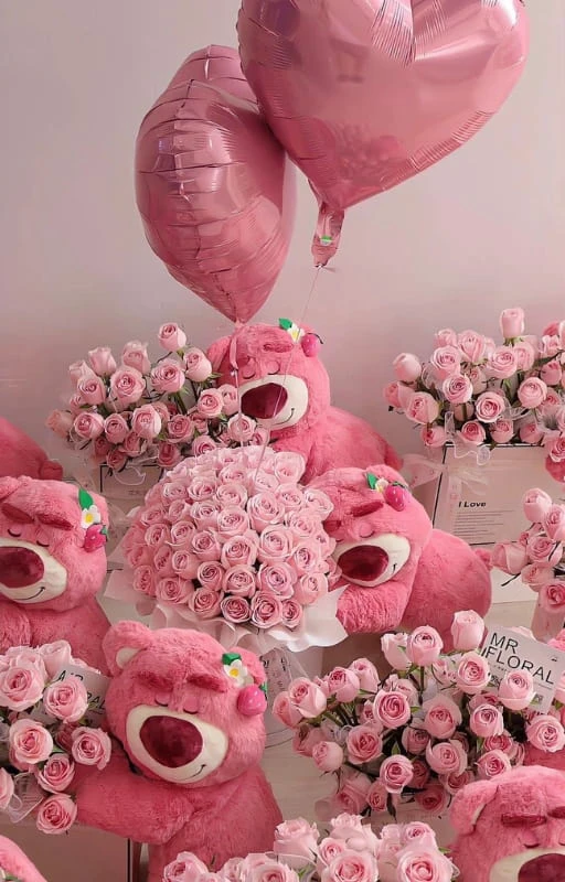 Bộ ảnh hình nền gấu dâu Lotso ngoài đời thật