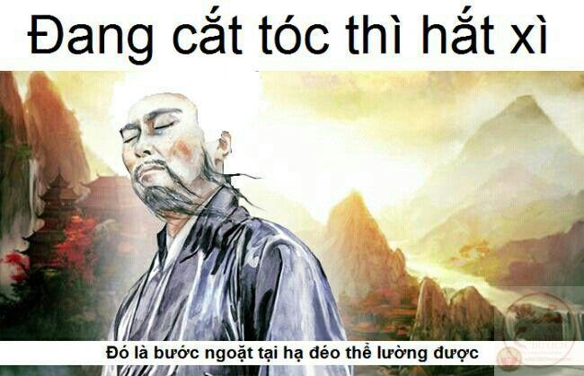 Hình ảnh ông quân sư với chiếc quạt giấy trở thành biểu tượng chế độc đáo