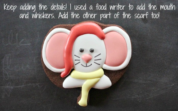 Decorated Christmas Mouse Cookies with Yankee Girl Yummies, via Sweetsugarbelle.com