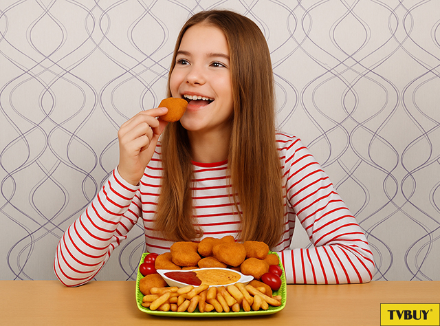 Trẻ 12 tuổi nên hạn chế sử dụng thức ăn nhanh