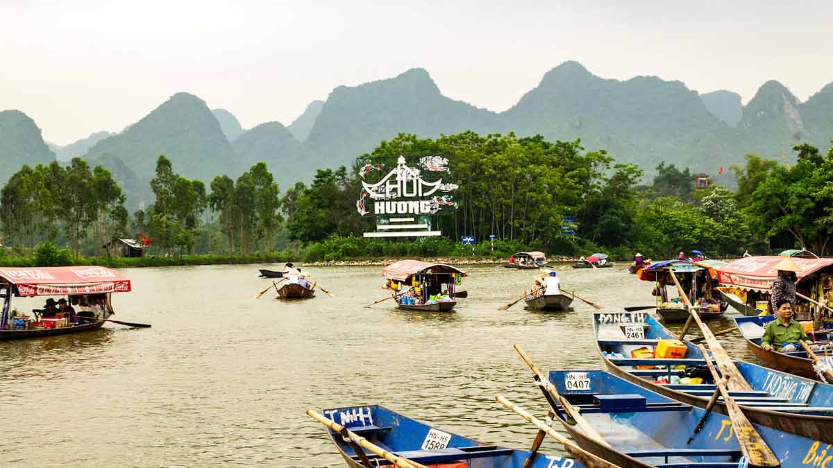 Lễ hội chùa Hương