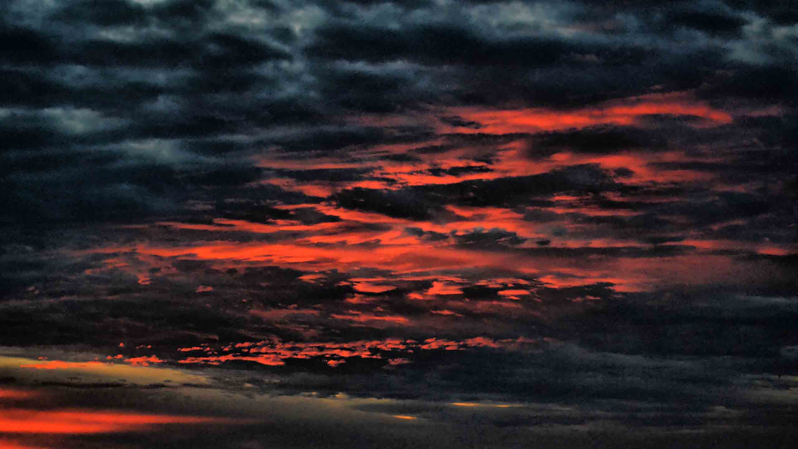 anh may buon 2560px 1440px 2k 6