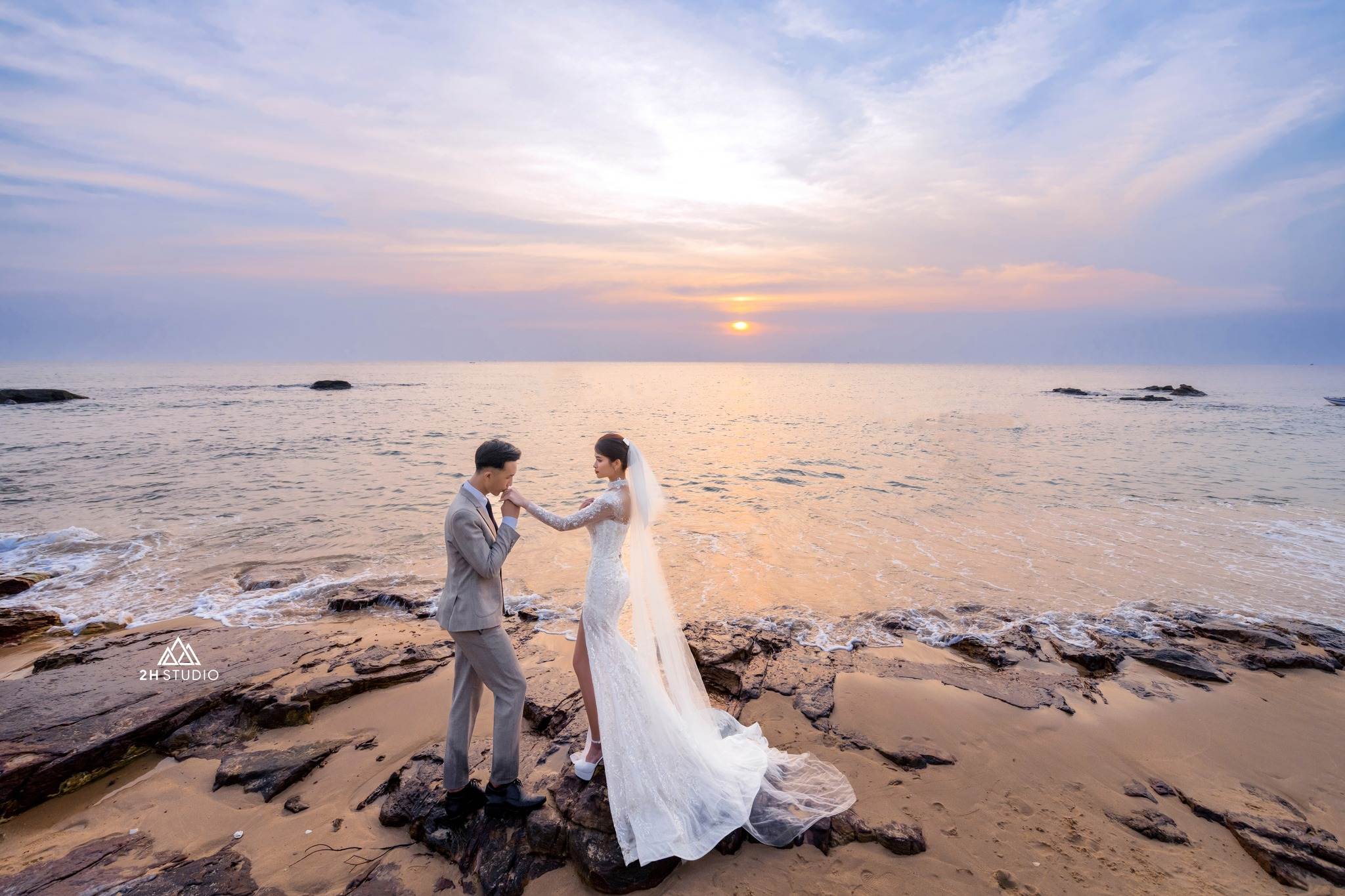 Bên nhau trong một khung cảnh đẹp