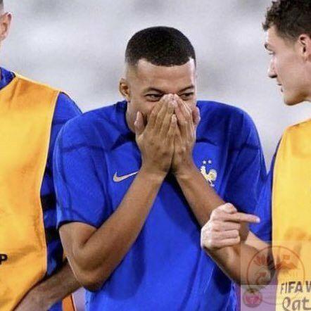 Sự dí dỏm tinh tế mang lại nét riêng đặc sắc cho từng bức ảnh chế