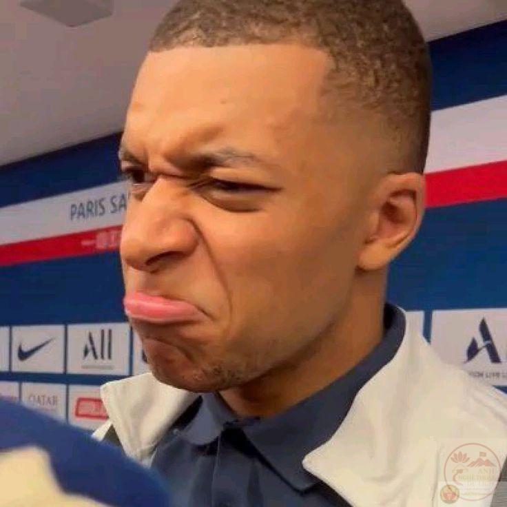 Tấm ảnh vui nhộn phản ánh sự tinh nghịch quen thuộc của văn hóa meme