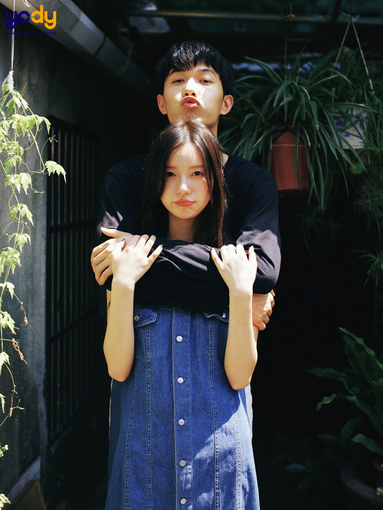 Tư thế chụp tình cảm