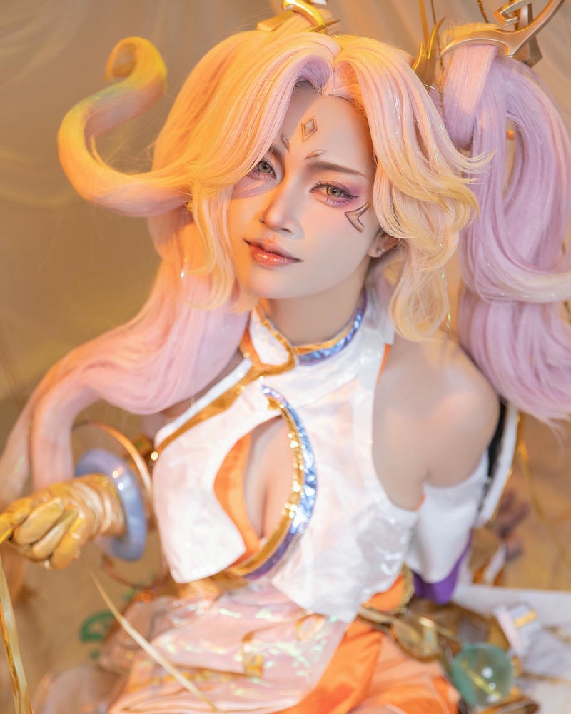 Cosplayer game hóa thân butterfly phượng cửu thiên lộng lẫy