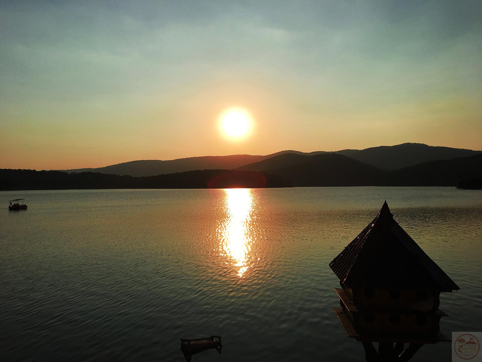 Không gian giản dị vẫn đủ để lưu giữ những cảm xúc khó gọi tên