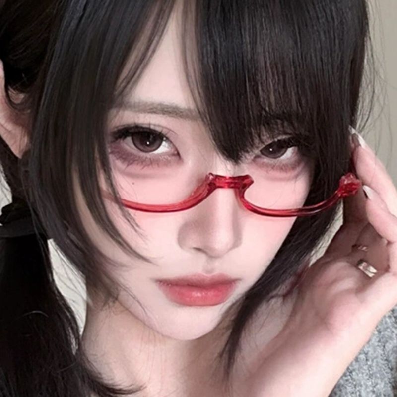 Ảnh cô gái đeo kính anime