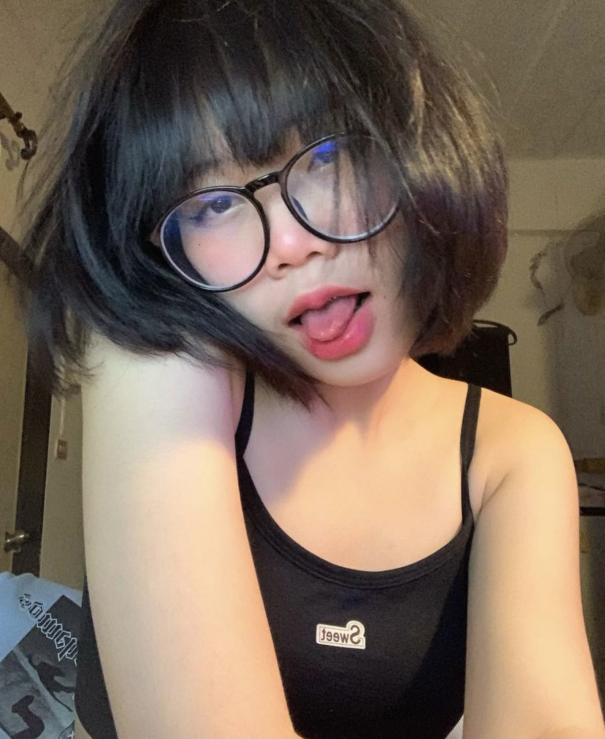 Ảnh gái xinh 2k5 toát lên sự dịu dàng tinh khôi thật đáng yêu