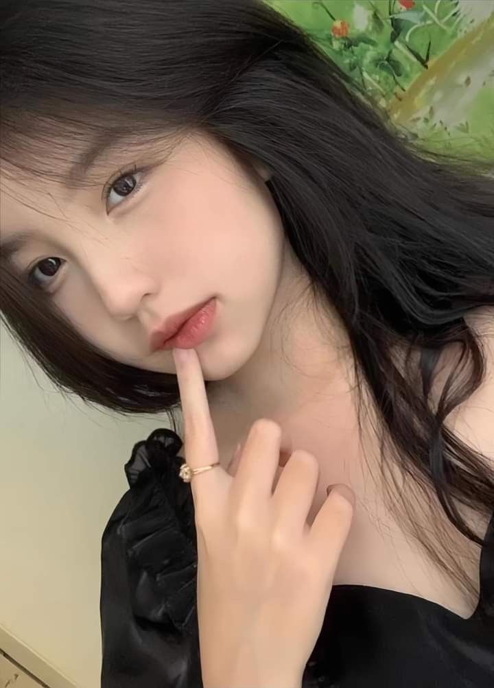 Nét đẹp ngọt ngào trong ảnh gái xinh 2k7 khiến ánh nhìn khó rời