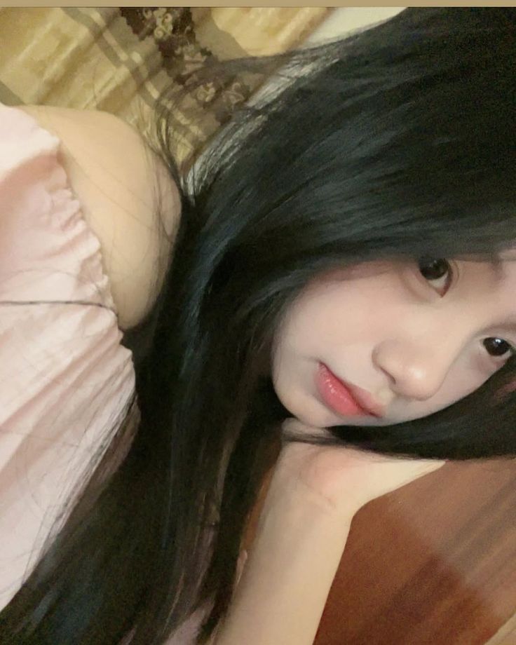 Ảnh gái xinh 2k7 rạng rỡ với ánh mắt long lanh cuốn hút