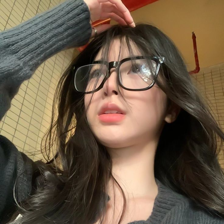 Ảnh gái xinh 2k7 toát lên sự hồn nhiên tinh nghịch thật dễ thương