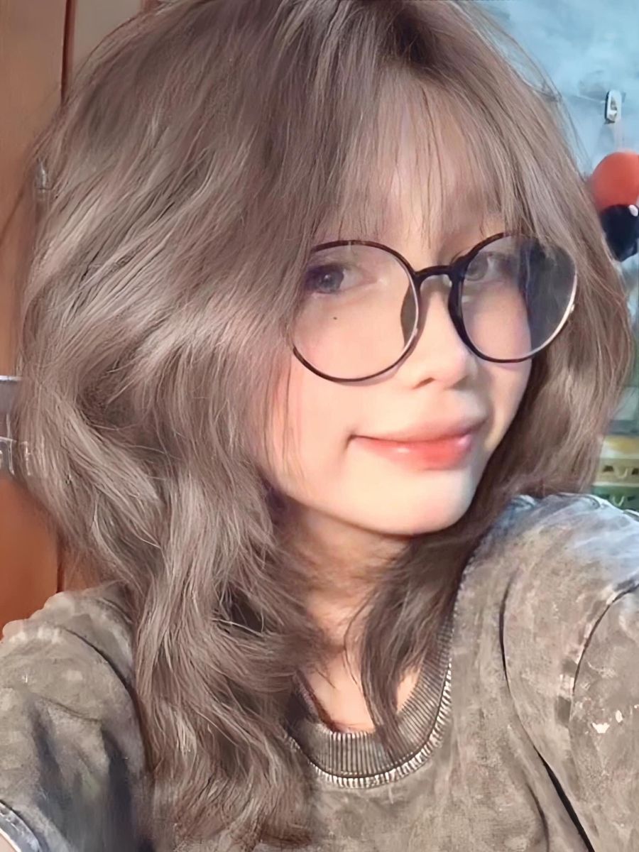 Nét dịu dàng trong sáng của ảnh gái xinh 2k7 tạo cảm giác thân thiện