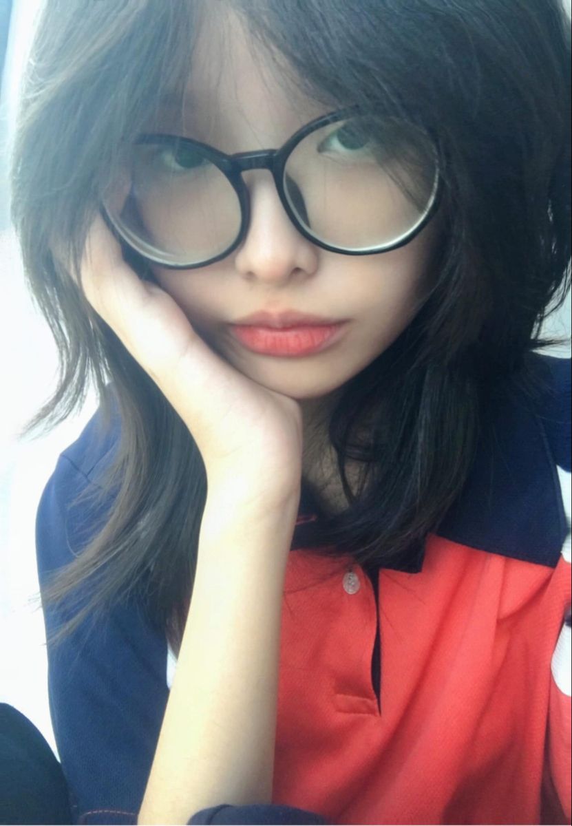 Ảnh gái xinh 2k7 giản dị nhưng toát lên vẻ đẹp tự tin cuốn hút