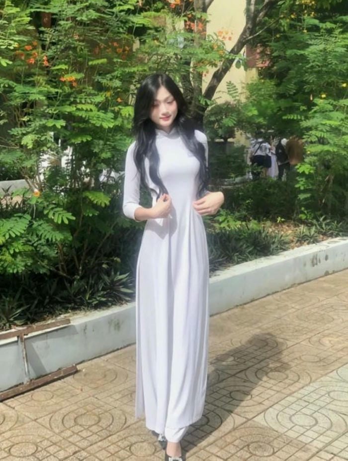 Ảnh gái xinh k9 mặc áo dài trắng