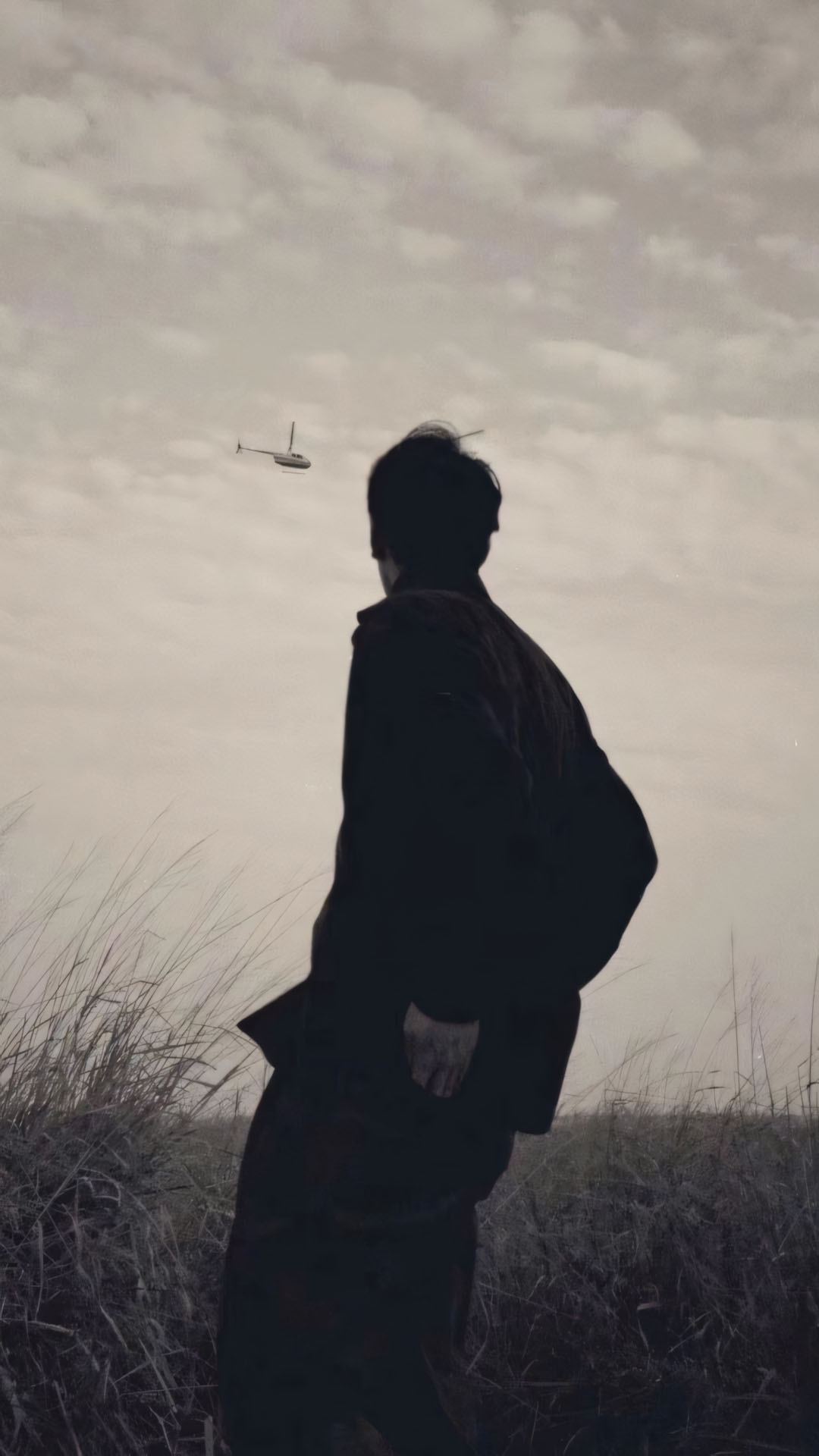 chang trai giua suong mo dung suy ngam 1920px 1080px full hd