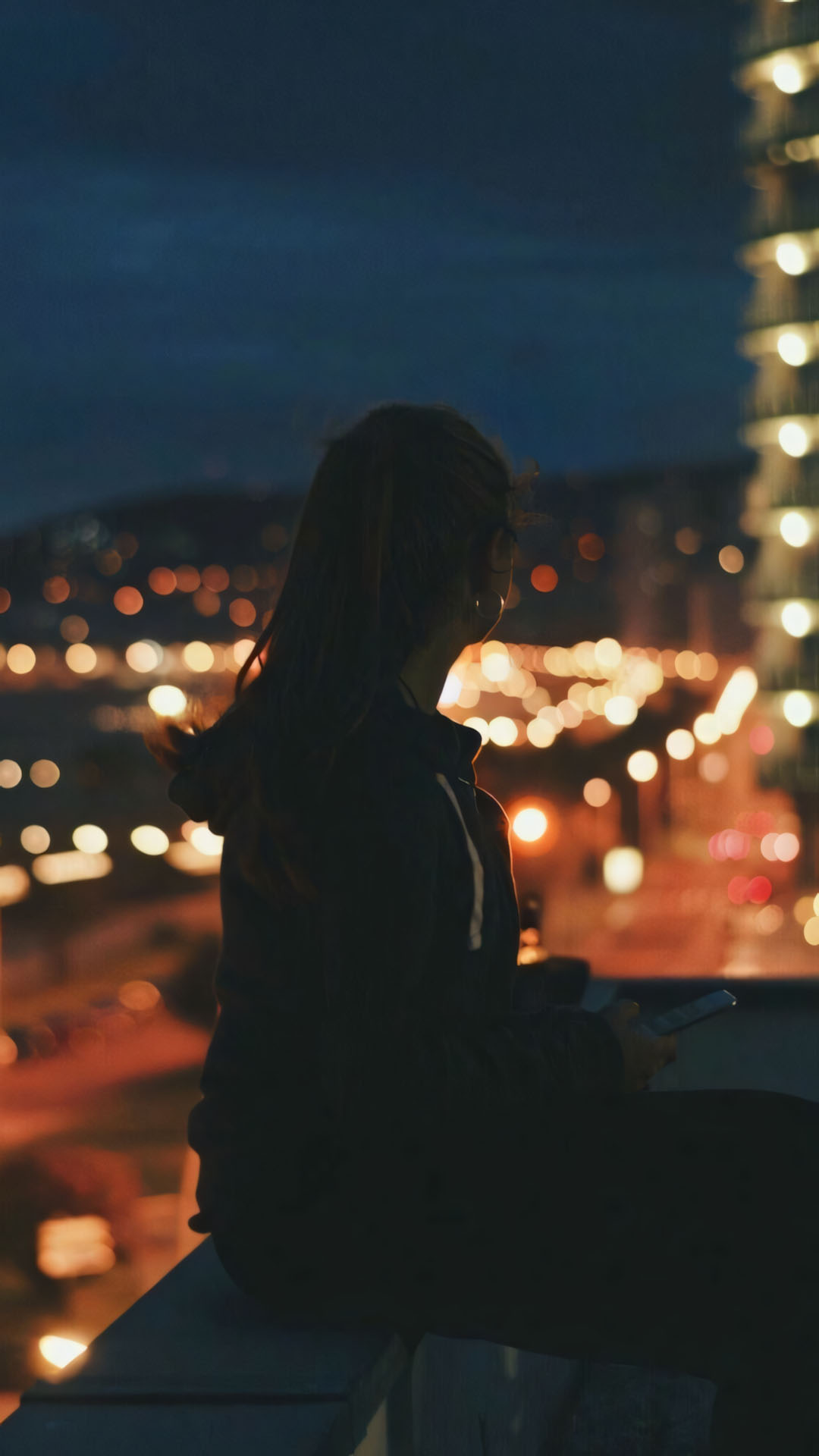 co gai nhin thanh pho sang den tram ngam suy tu 1920px 1080px full hd