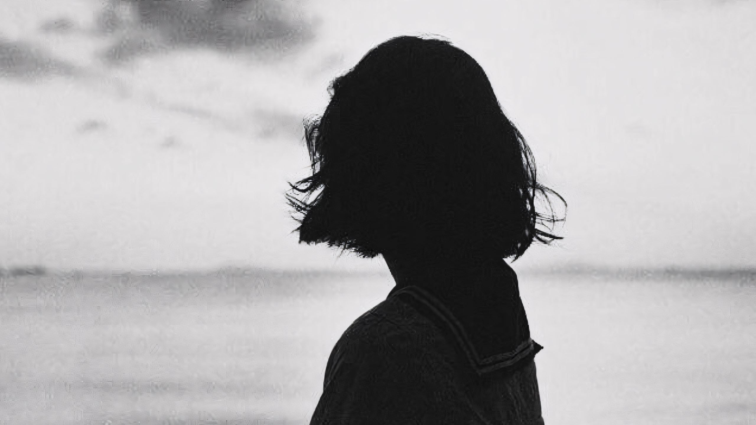 co gai nhin bien xa toc bay tam hon mo ho 2560px 1440px 2k