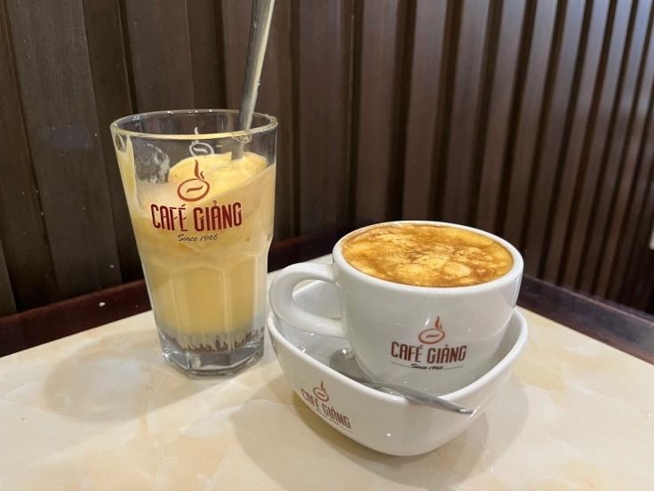 Hình ảnh ly cà phê đẹp nhất trong ánh sáng chiều