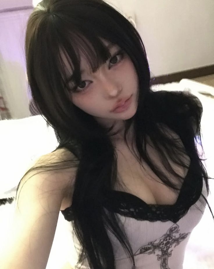 Ảnh gái sexy mặc bikini siêu nhỏ luôn tạo cảm giác táo bạo khó cưỡng
