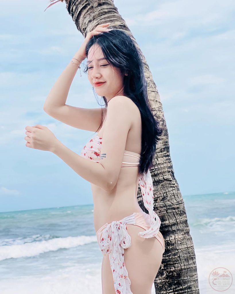 Quỳnh Moon mặc bikini (3)