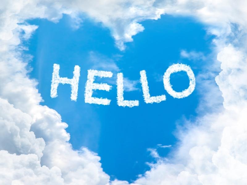 Hình ảnh lời chào mở đầu với nhiều màu sắc