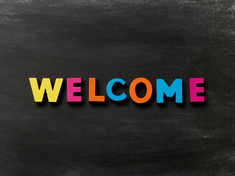 Slide lời chào powerpoint nhẹ nhàng, có chút lãng mạn