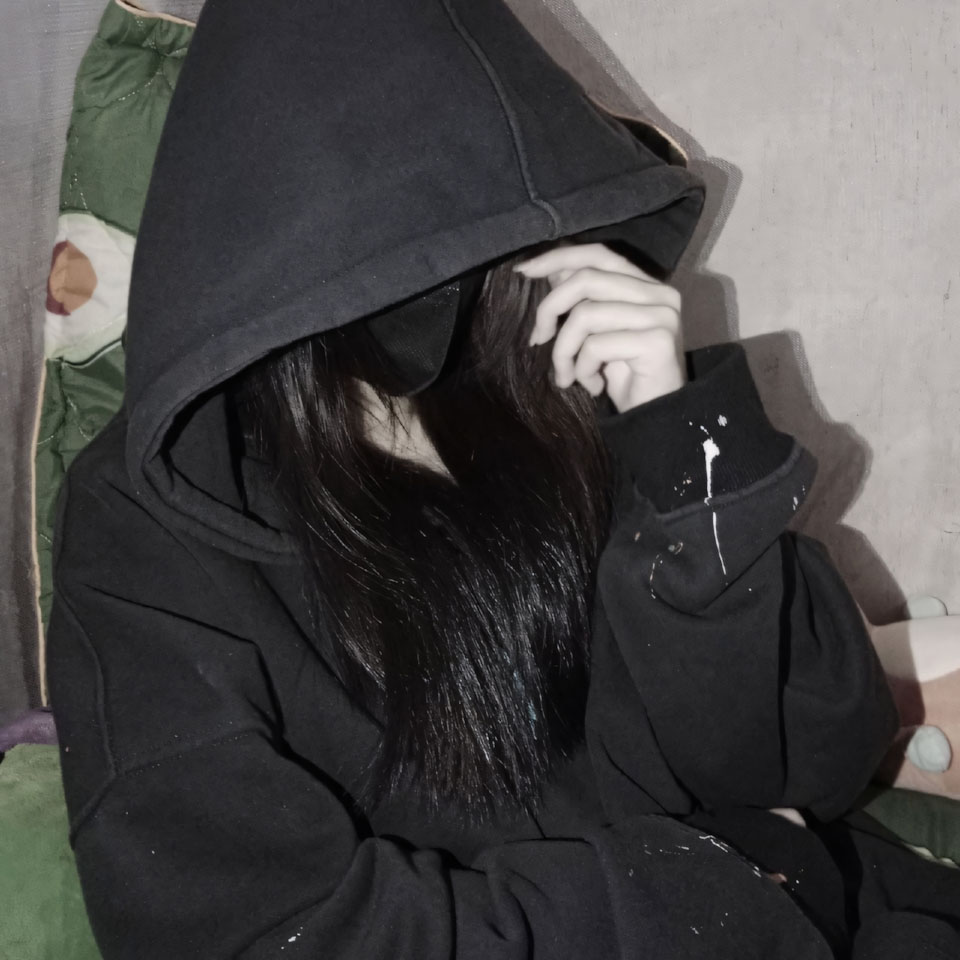 Anh co gai buon che mat 960px 960px avatar 2