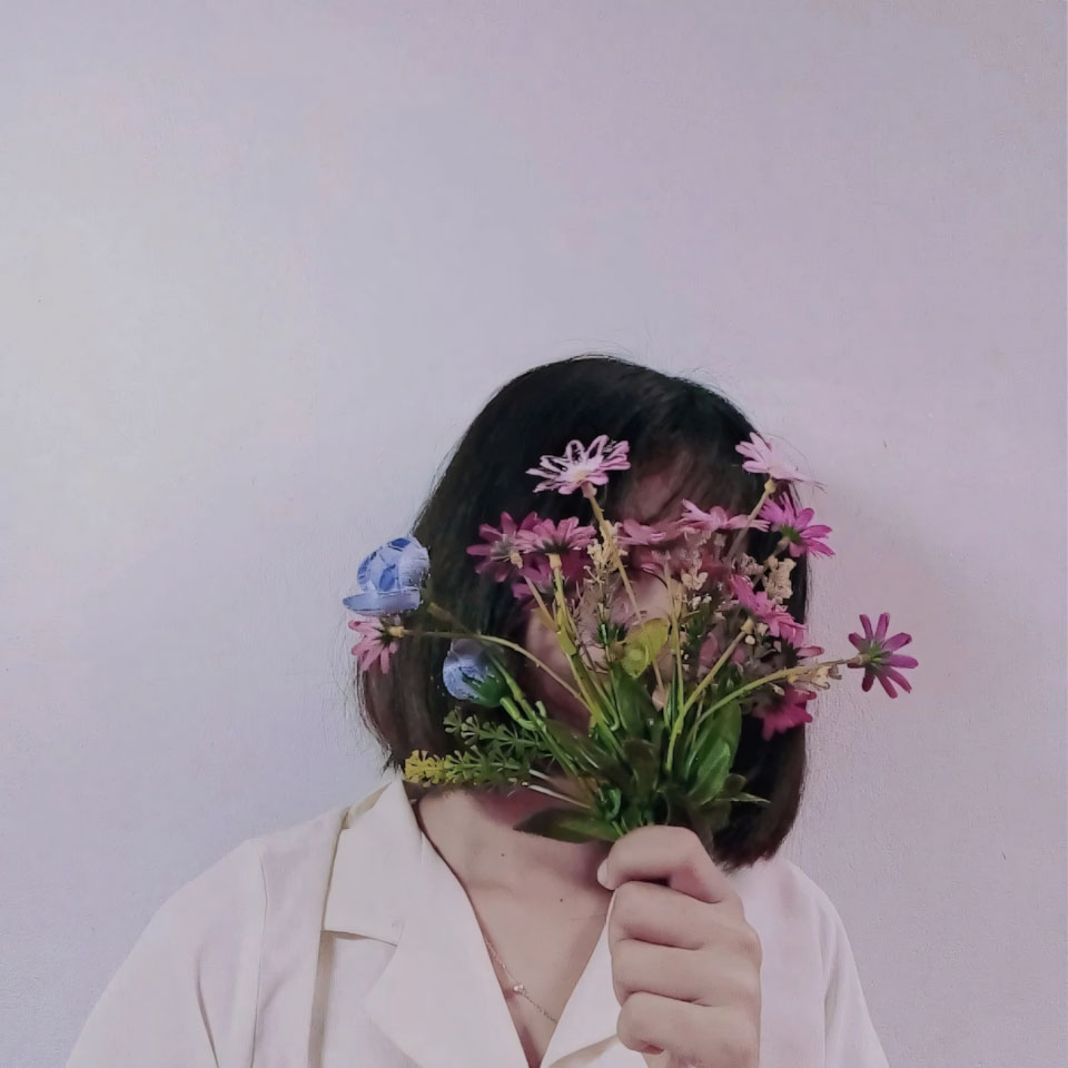 Anh co gai buon tam trang 960px 960px avatar 5