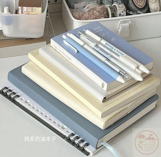 Ảnh sách vở chill