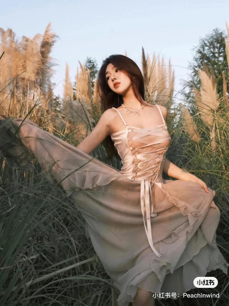 Dáng dang tay ôm trọn thiên nhiên