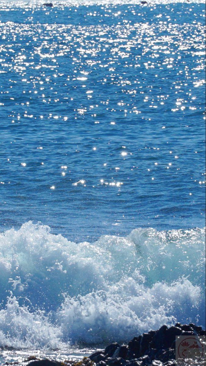 Dòng chảy thanh thản đưa cảm xúc về nơi an nhiên rất quen thuộc