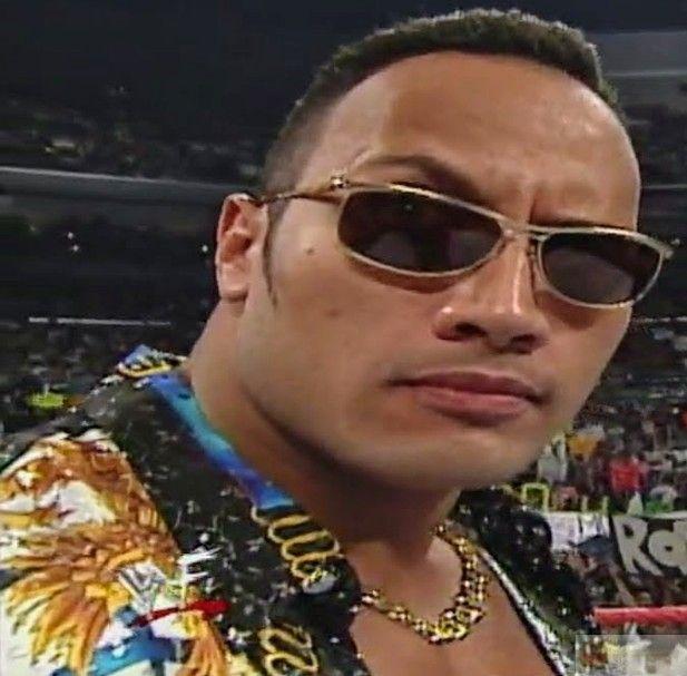 Một status bình thường trở nên thú vị hơn khi thêm ảnh sus meme