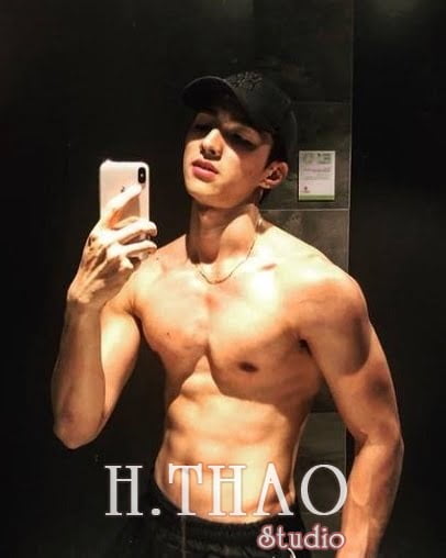 Body 6 mui - Gợi ý #15 cách tạo dáng chụp ảnh trước gương dành cho nam và nữ đẹp xuất sắc nhất