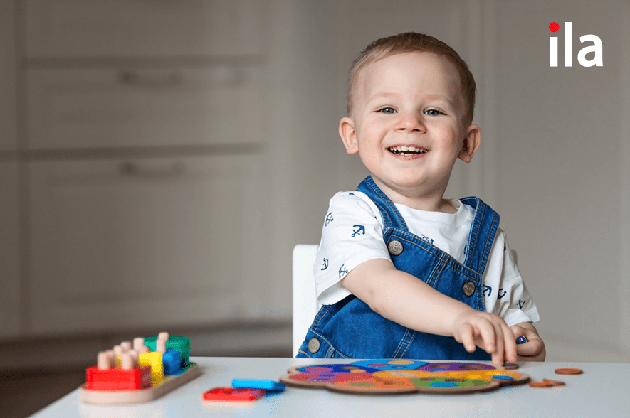 Tên tiếng Anh hay cho bé trai ở nhà.