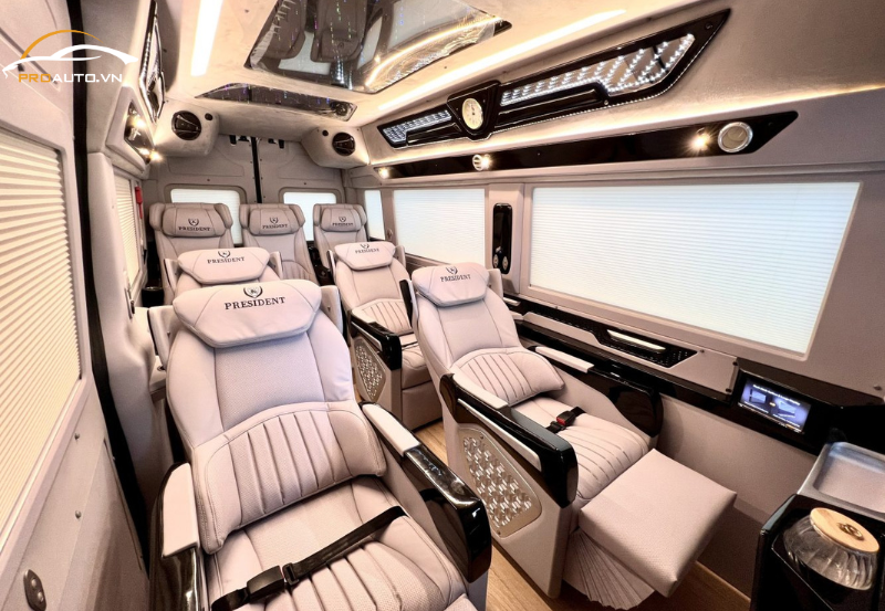 Limousine Hyundai Solati thiết kế tinh tế với những ghế ngồi hạng thương gia